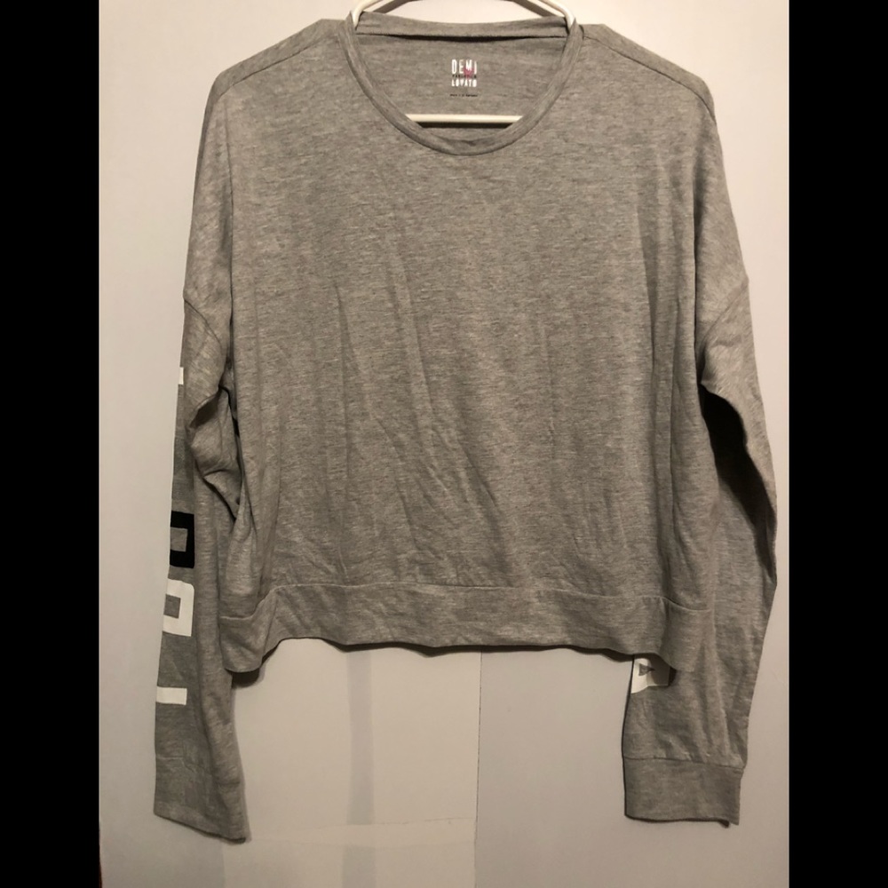 Women’s Demi lovato fabletics collaboration shirt
